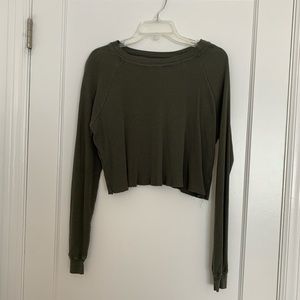 Green cropped long sleeve